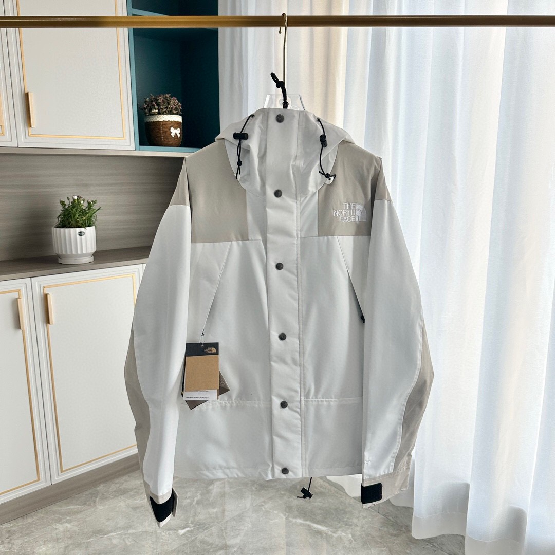 The North Face Hooded Mountain Jacket, White and Light Beige Colorblock Outdoor Windbreaker