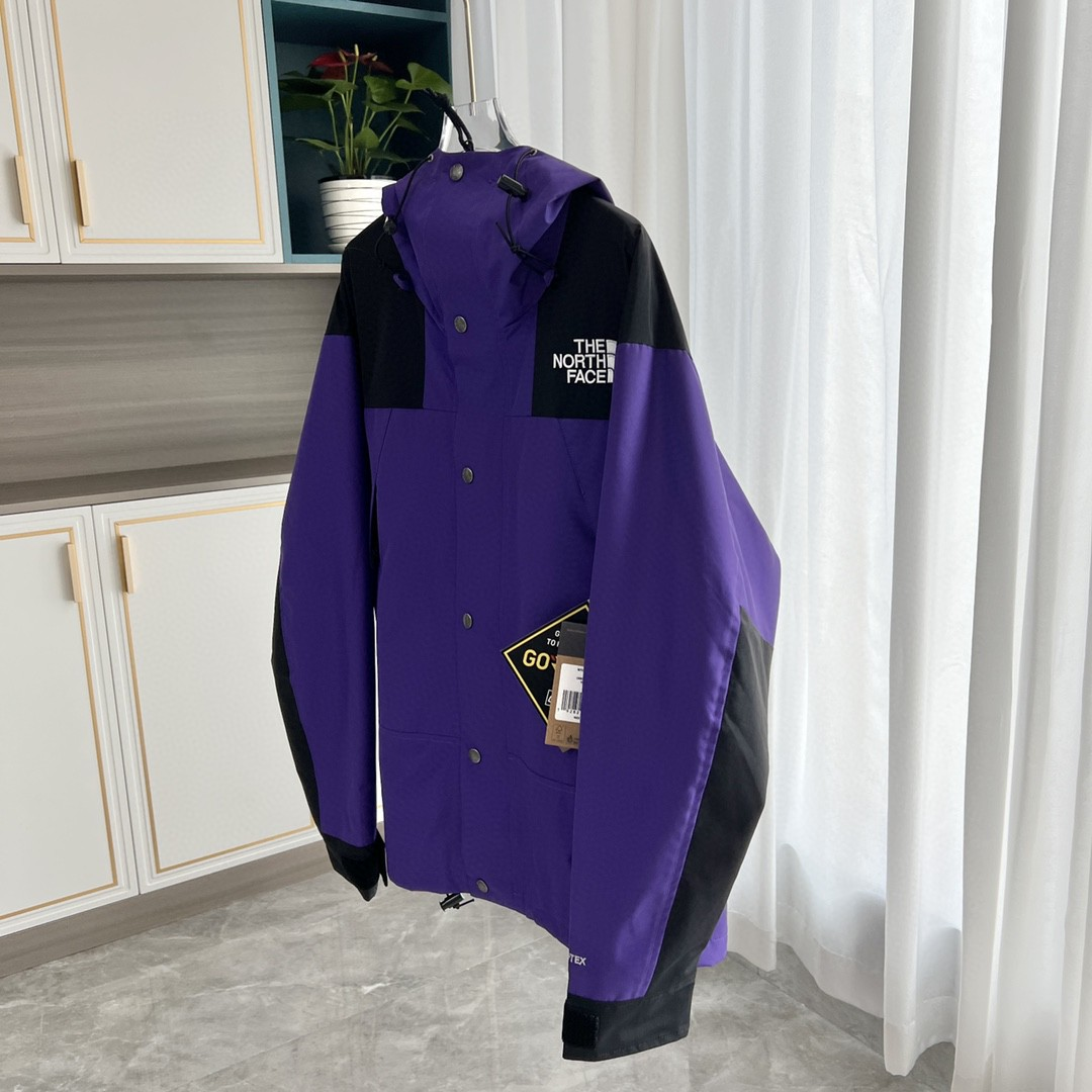 The North Face GORE-TEX Waterproof Hooded Mountain Jacket, Purple and Black Colorblock Outdoor Windbreaker