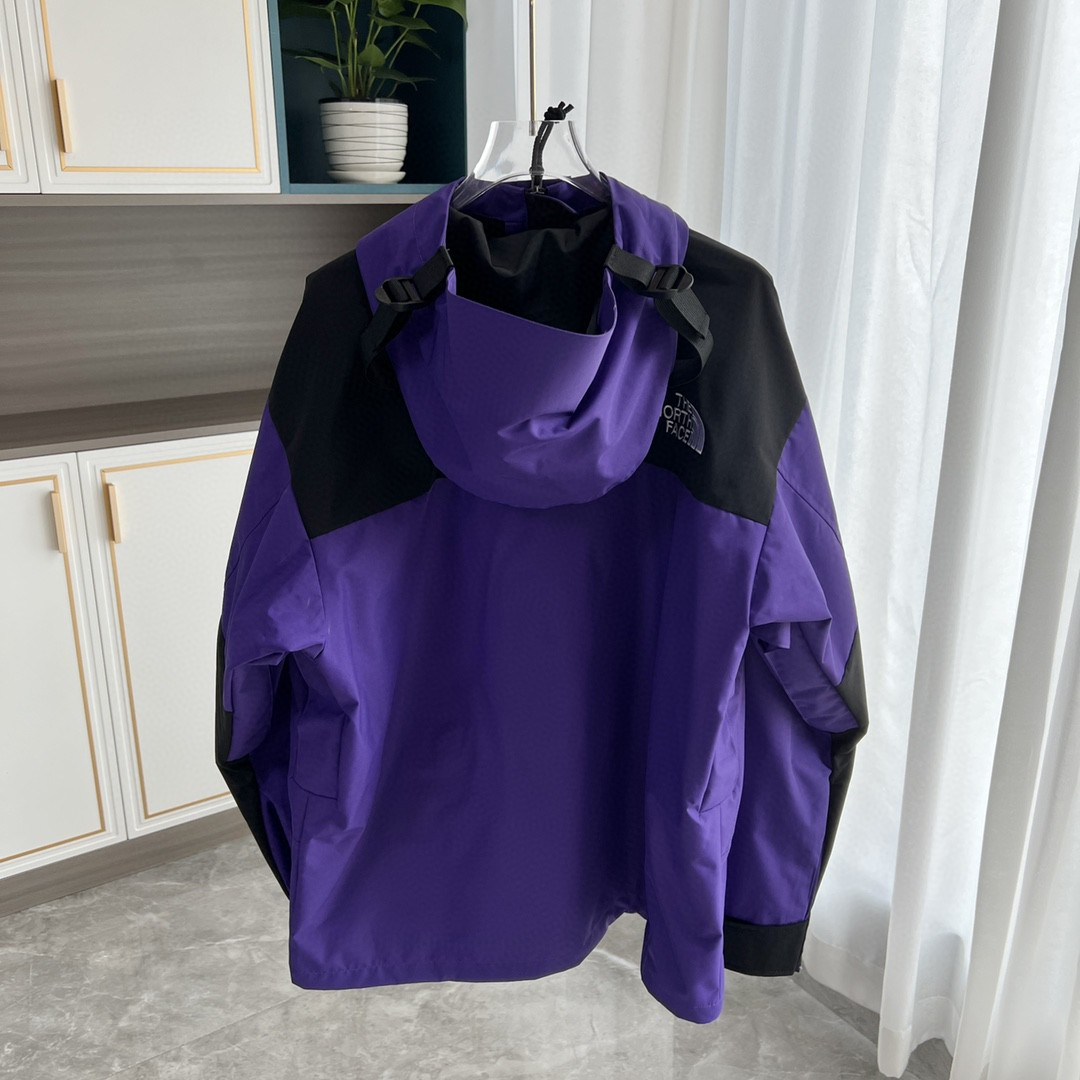 The North Face GORE-TEX Waterproof Hooded Mountain Jacket, Purple and Black Colorblock Outdoor Windbreaker