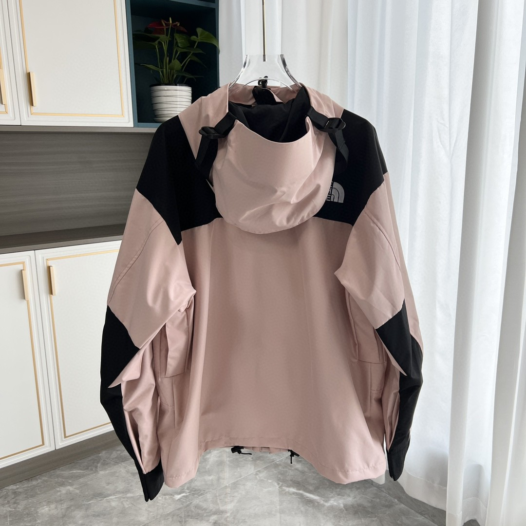The North Face GORE-TEX Waterproof Hooded Mountain Jacket, Pink and Black Colorblock Outdoor Windbreaker