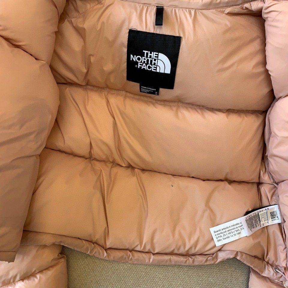 The North Face Cropped Puffer Down Jacket, Light Pink Quilted Stand Collar Winter Coat with Embroidered Logo