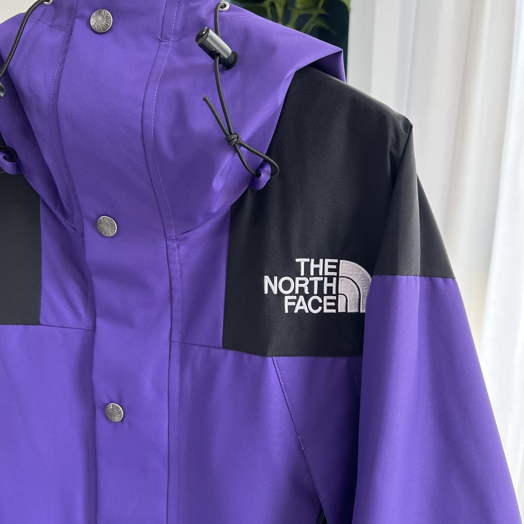 The North Face GORE-TEX Waterproof Hooded Mountain Jacket, Purple and Black Colorblock Outdoor Windbreaker